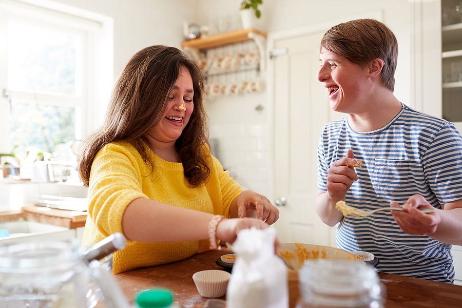 Transitioning to Adulthood: Practical Supports for Teens with IDD Turning 18 in Arizona